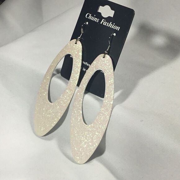 Glitter Fashion Dangle Earrings (UC3) - Picture 2 of 7